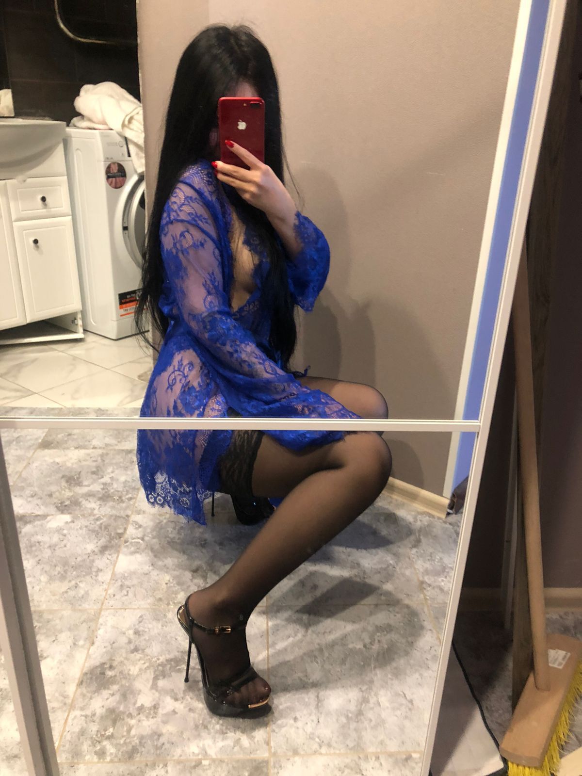 Злата проститутка интим салон СПб у метро Международная салон проституток маркиза